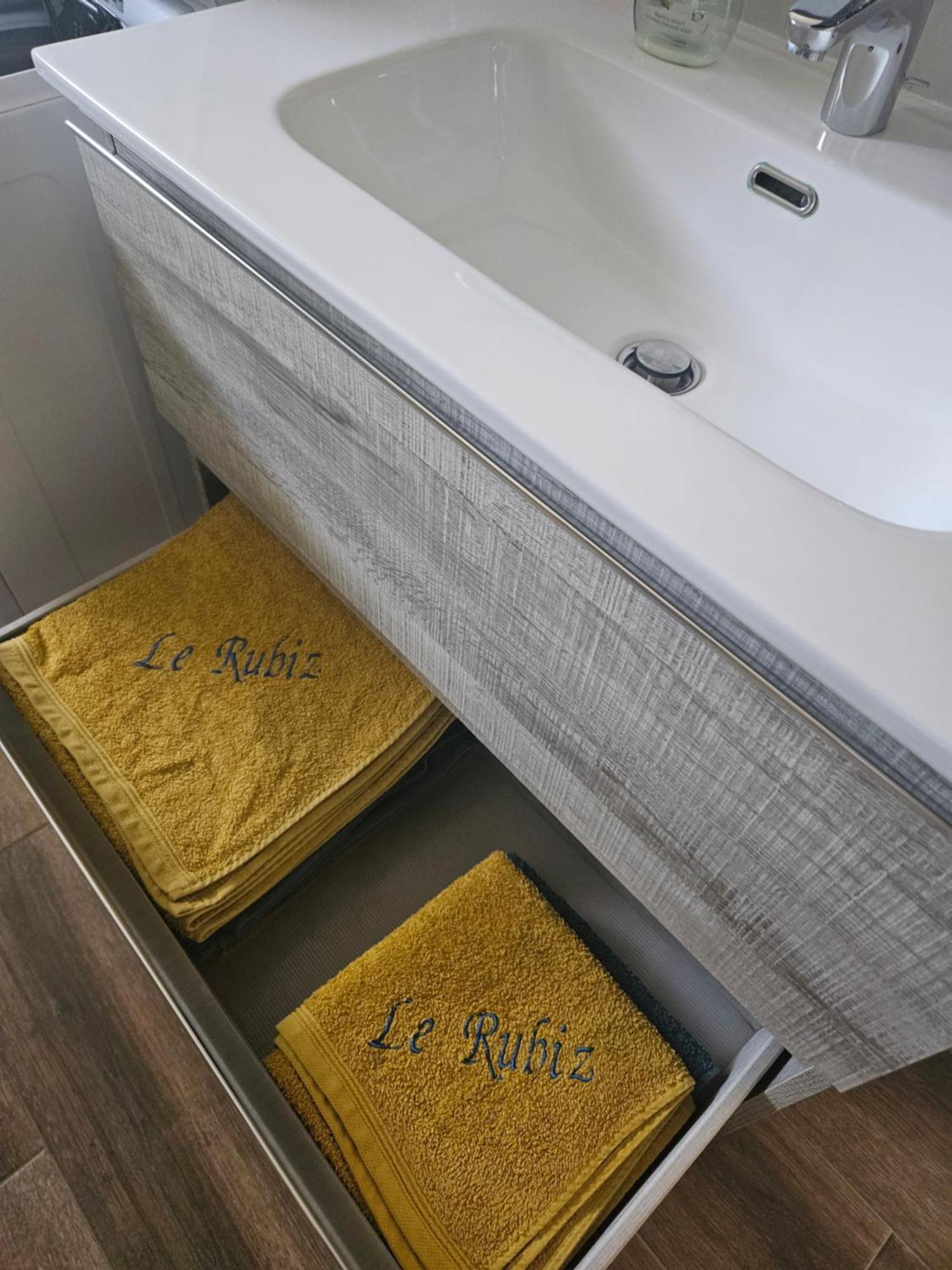 Le Rubiz Apartment La Coucourde Bagian luar foto