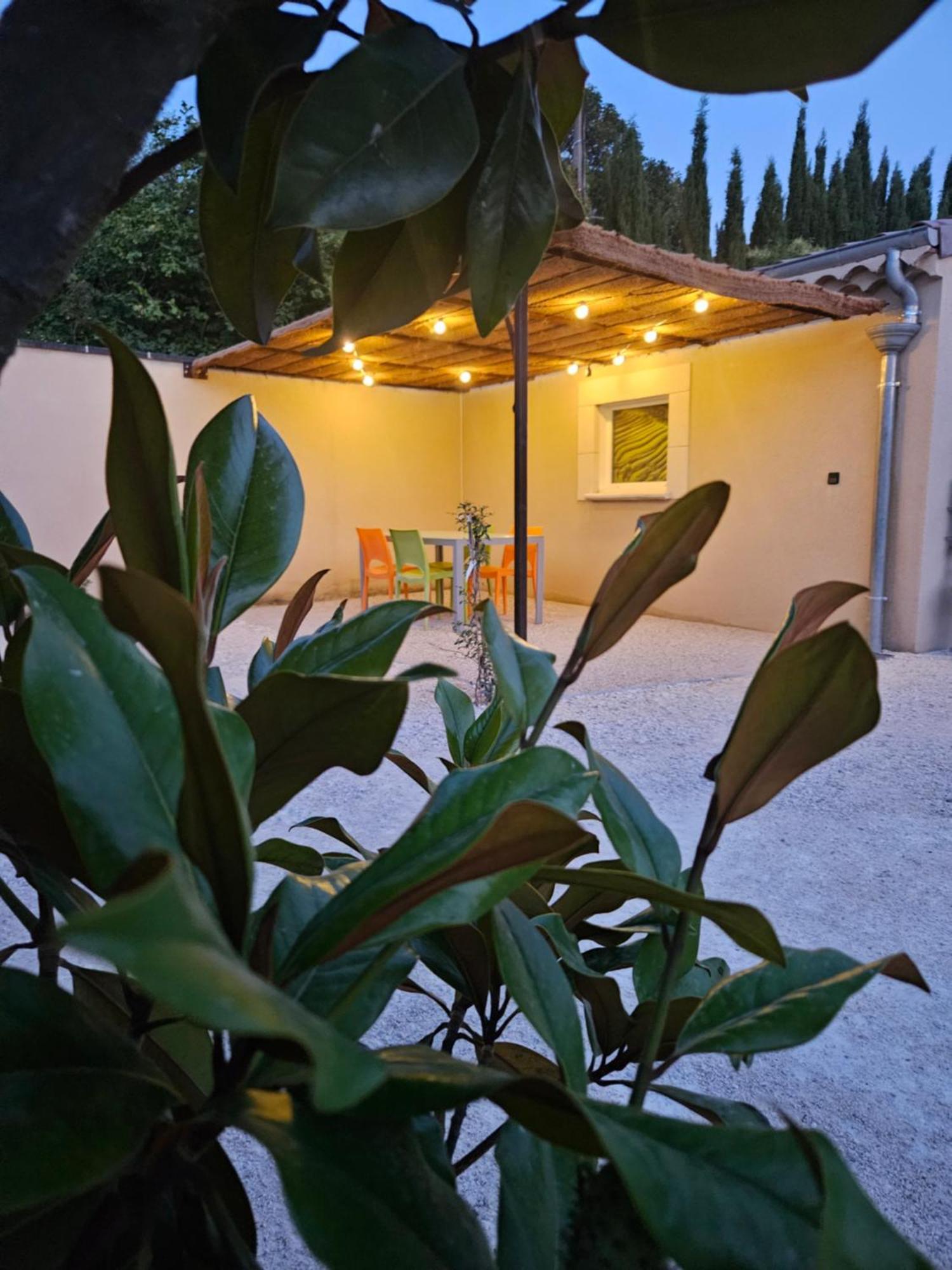 Le Rubiz Apartment La Coucourde Bagian luar foto