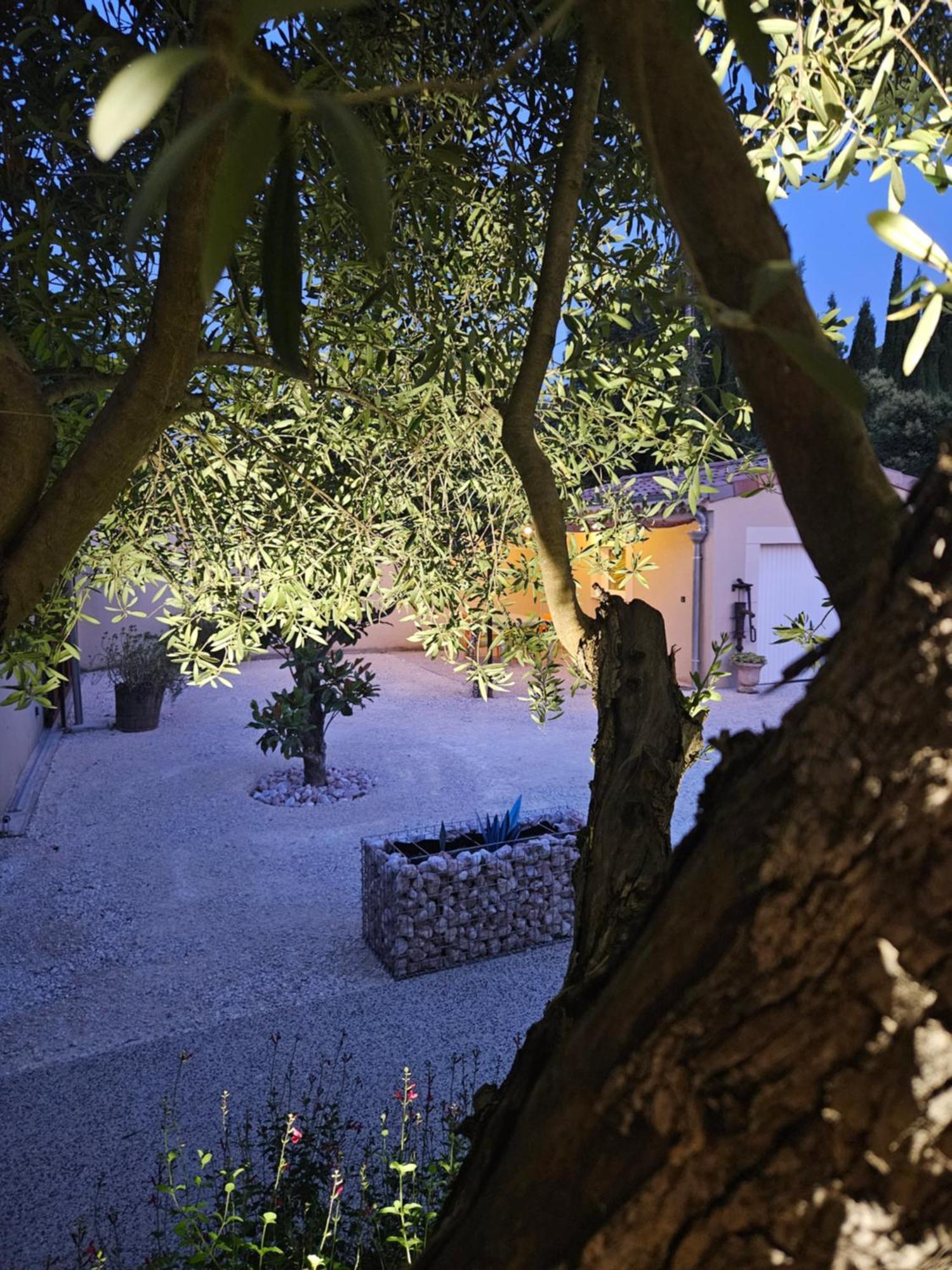 Le Rubiz Apartment La Coucourde Bagian luar foto